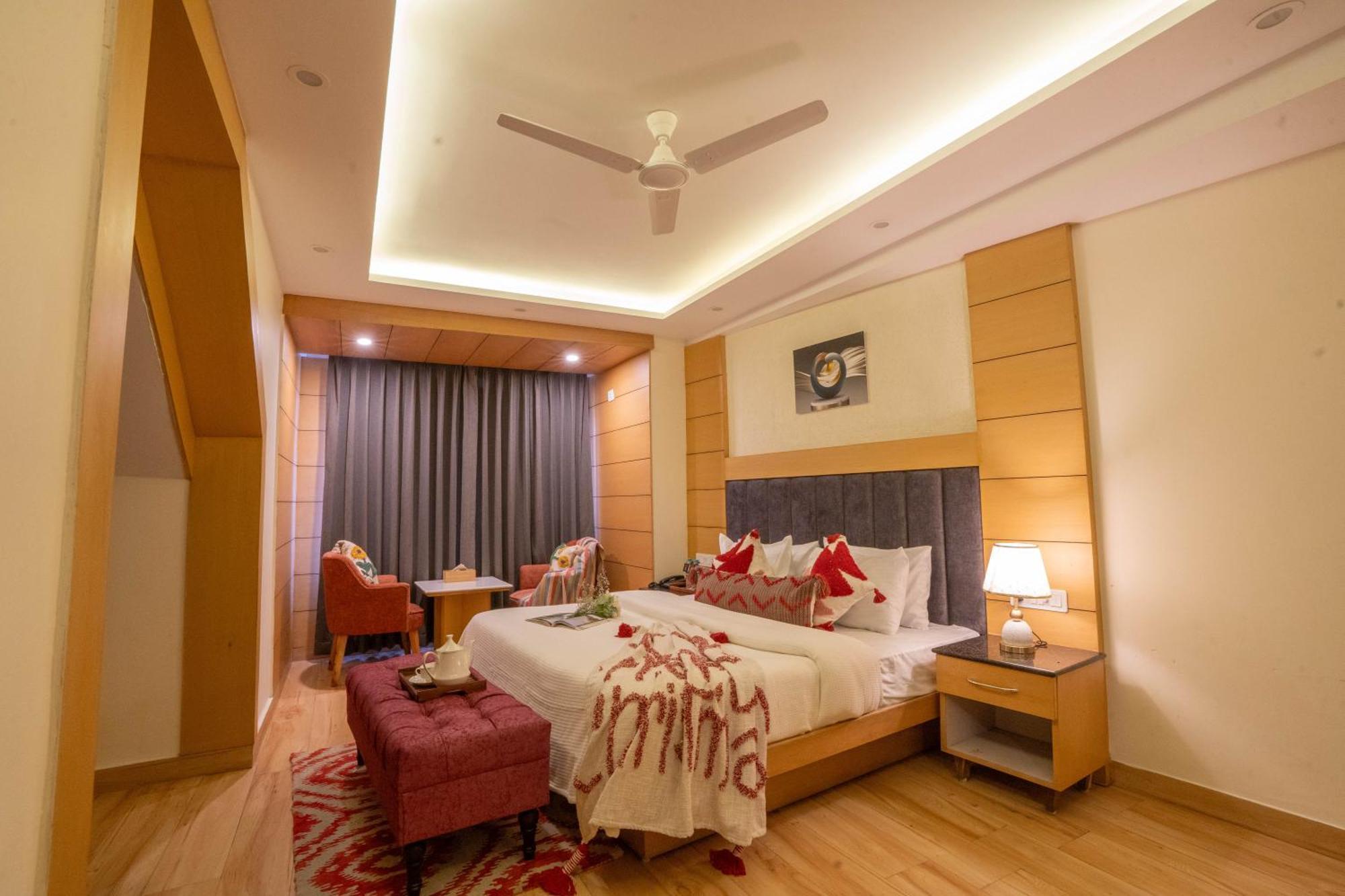 Perfectstayz Premium At Mall Road Mussoorie Exteriér fotografie