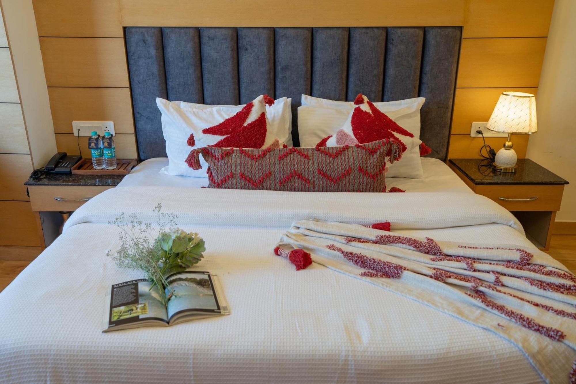 Perfectstayz Premium At Mall Road Mussoorie Exteriér fotografie