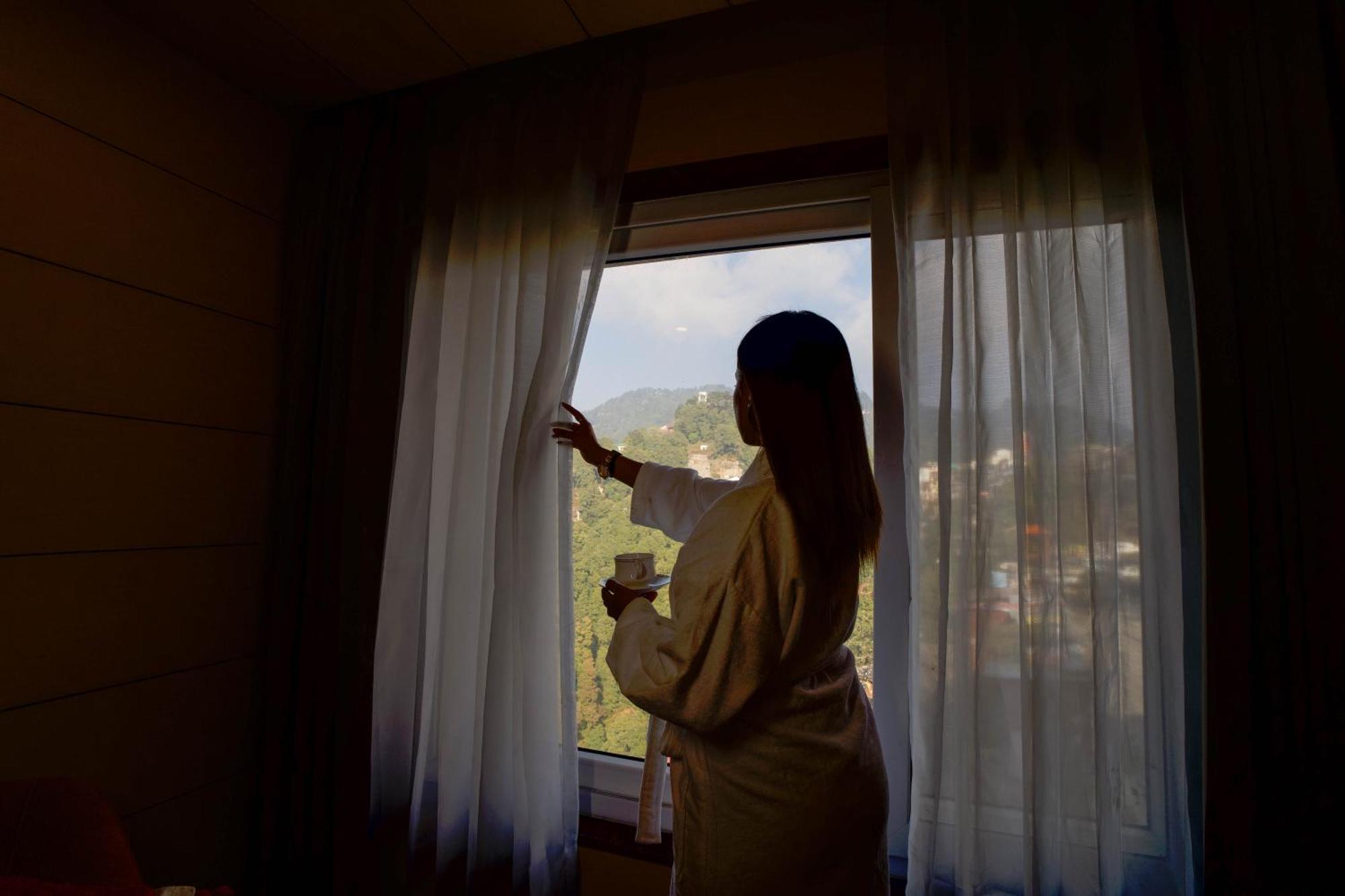 Perfectstayz Premium At Mall Road Mussoorie Exteriér fotografie